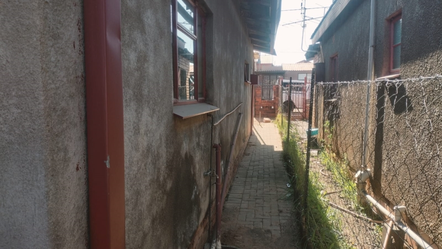 3 Bedroom Property for Sale in Kagisanong Free State